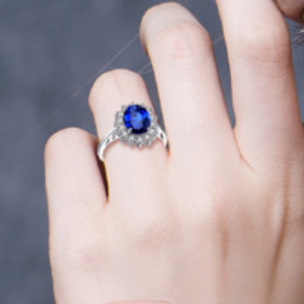 Blue Sapphire Sterling Silver Ring - Picture 4 of 5